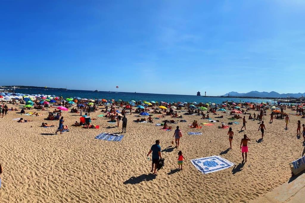 Cannes Centre Proche Plage Croisette Palais Des Festivals Exterior foto